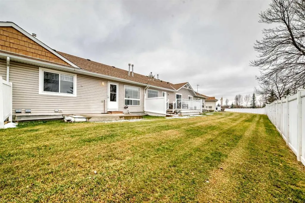 110 Freeman Way NW