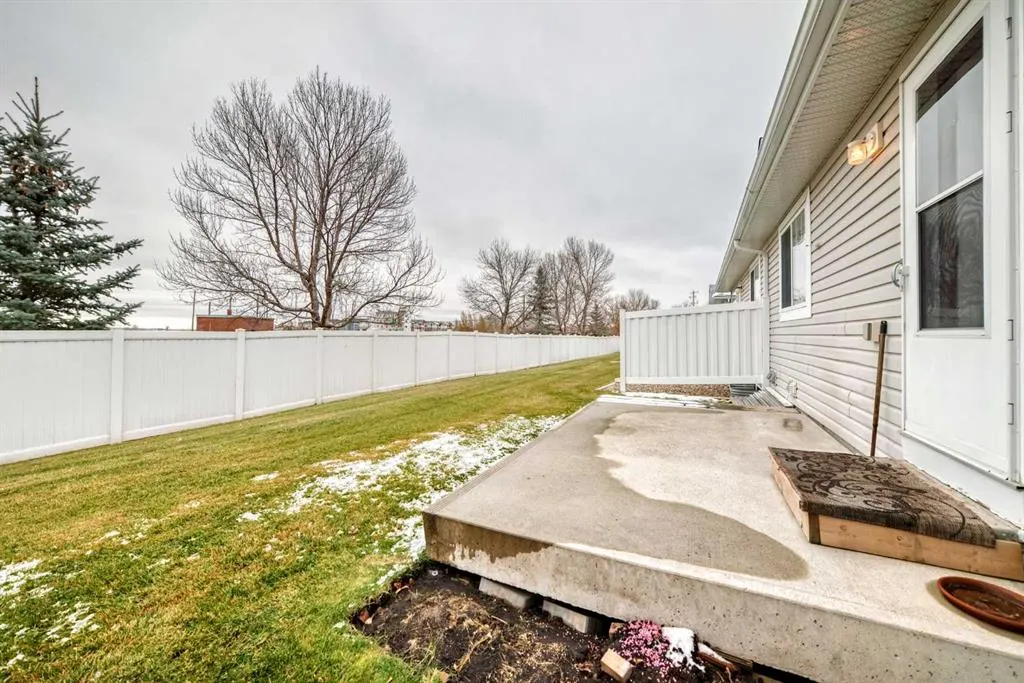 110 Freeman Way NW