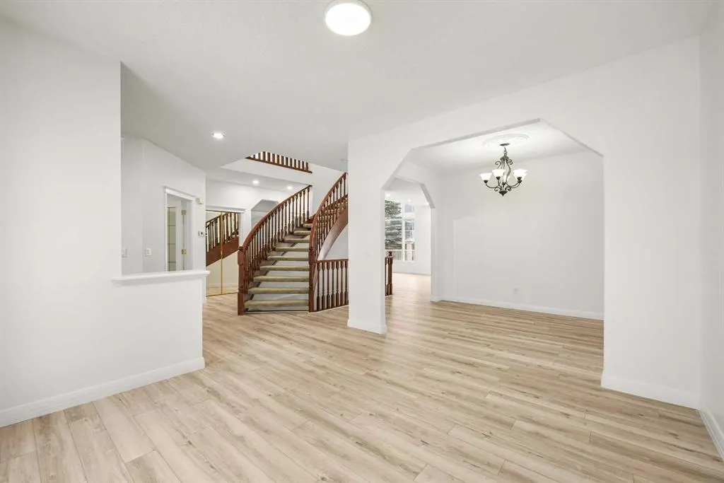78 Hamptons Circle NW
