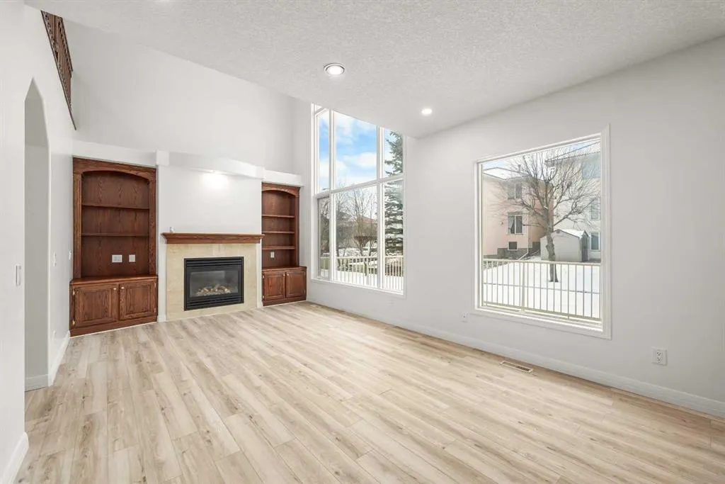 78 Hamptons Circle NW