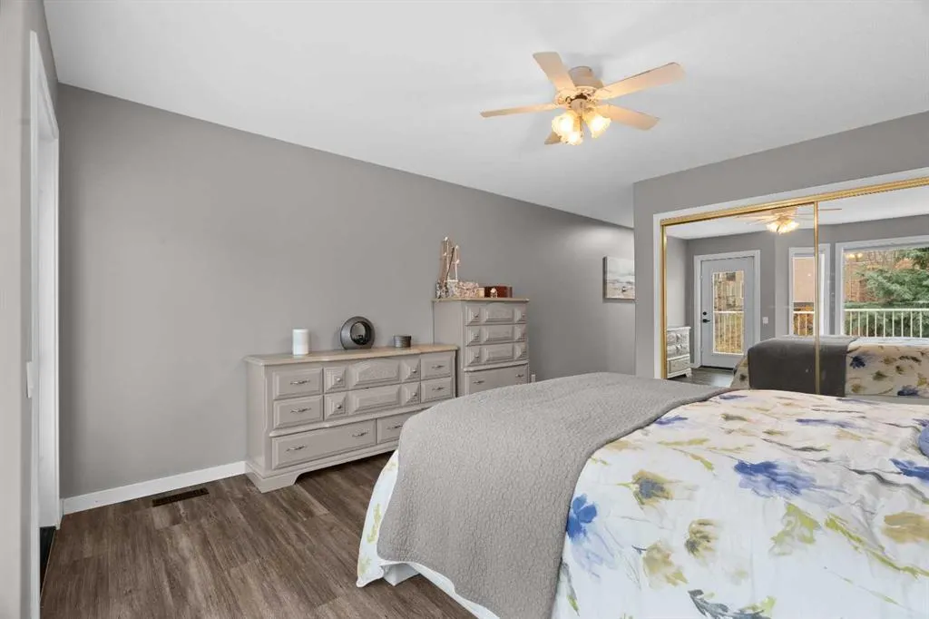 411 Lineham Acres Bay NW