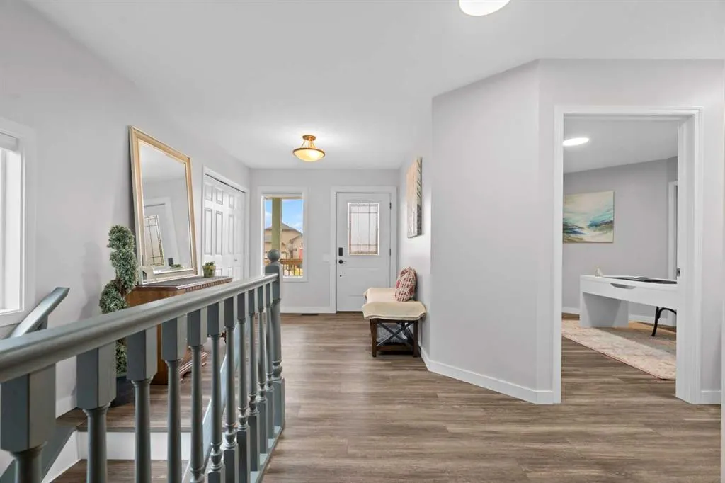 411 Lineham Acres Bay NW