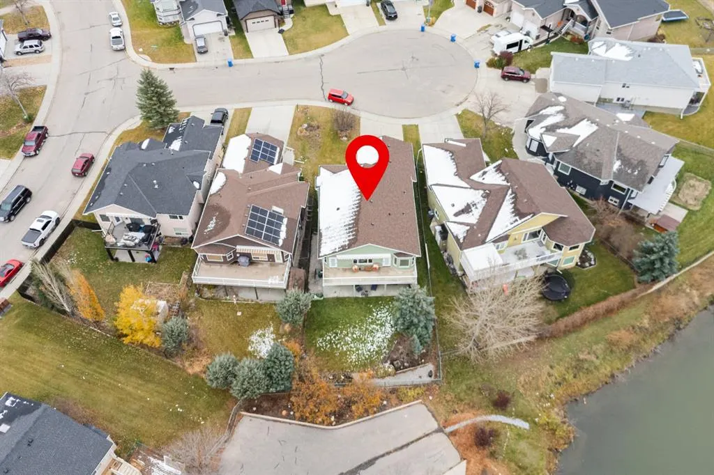 411 Lineham Acres Bay NW