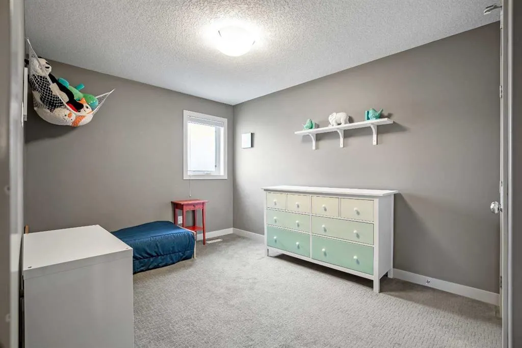 4615 17 Avenue NW #2