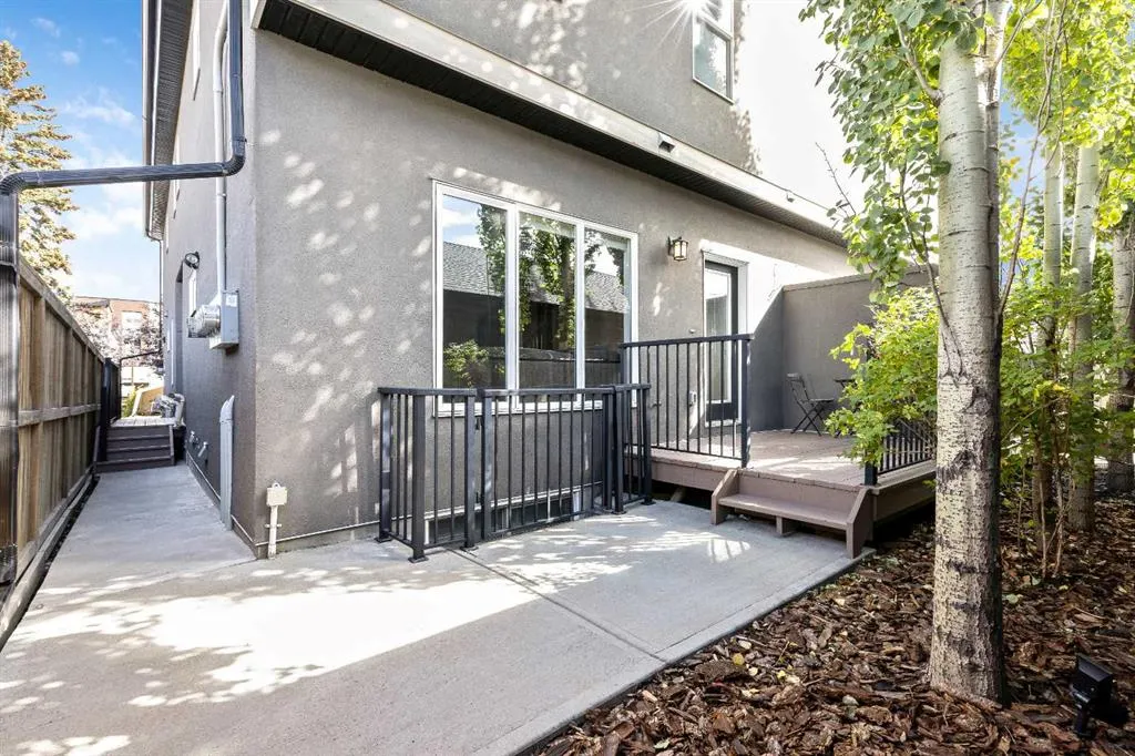 4615 17 Avenue NW #2