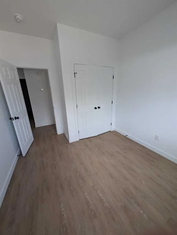 212 1 Avenue E #2