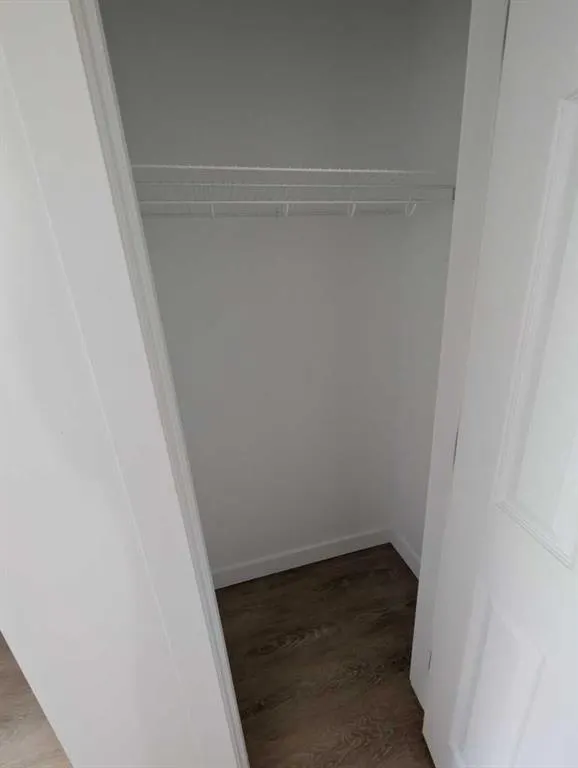 212 1 Avenue E #2
