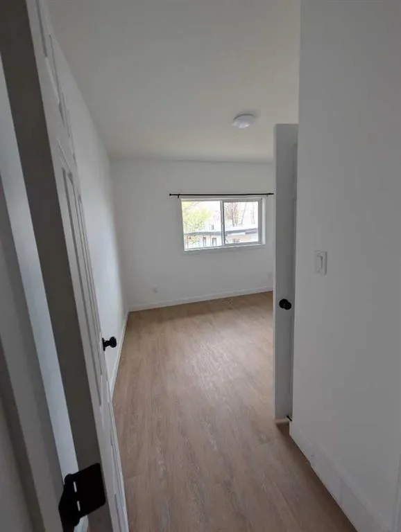 212 1 Avenue E #2