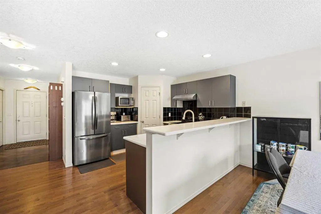 75 West Springs Way SW