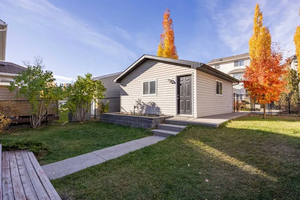 75 West Springs Way SW