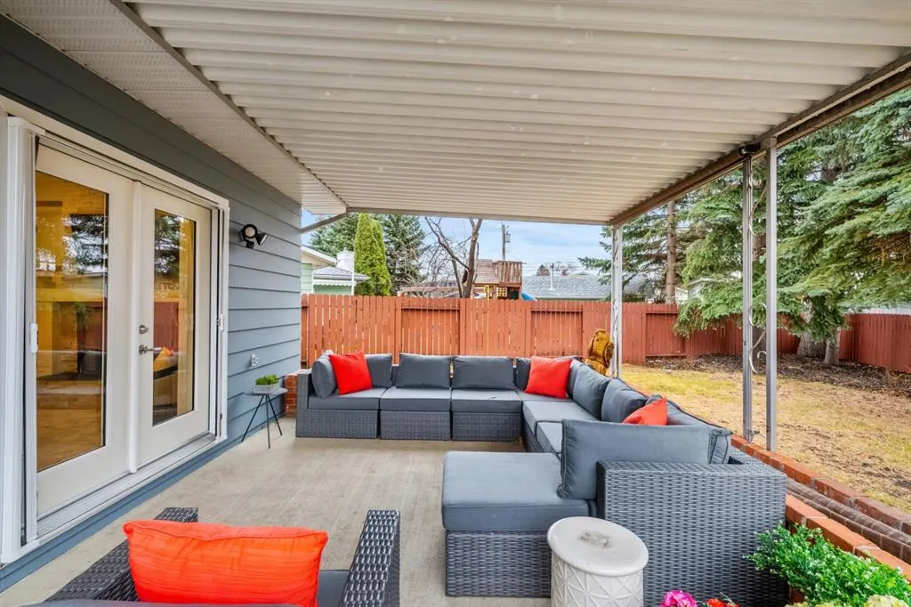 163 Lake Arrow Green SE