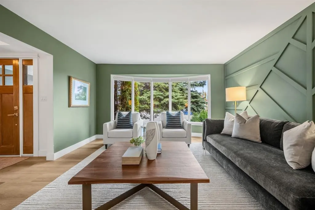 163 Lake Arrow Green SE