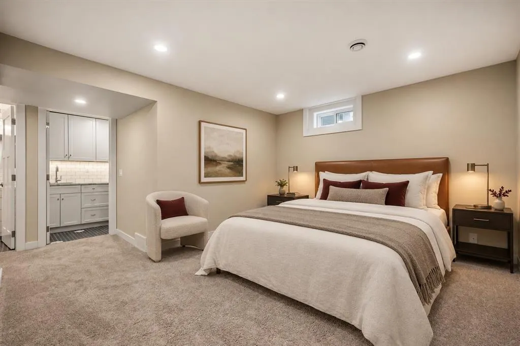 163 Lake Arrow Green SE