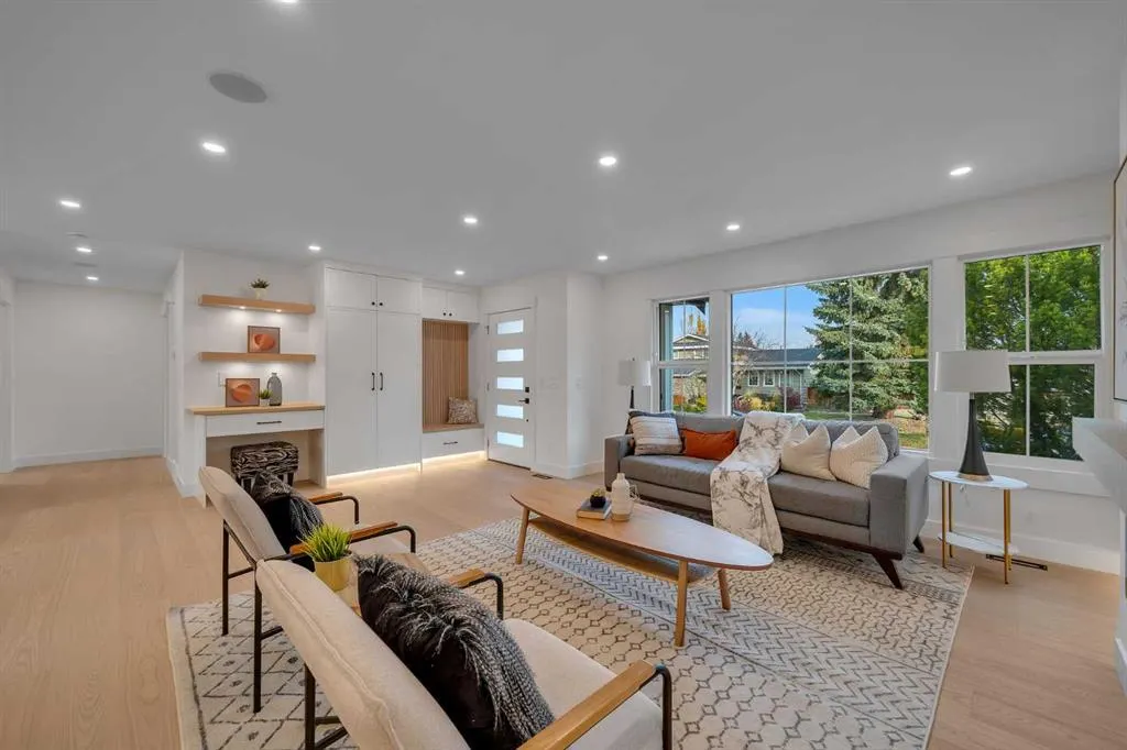 311 Parkglen Crescent SE