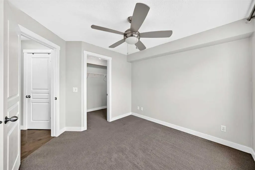 1042 Mckenzie Towne Villas SE