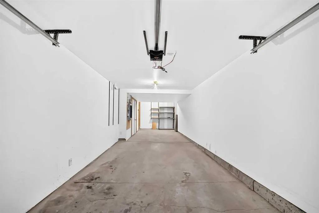 1042 Mckenzie Towne Villas SE