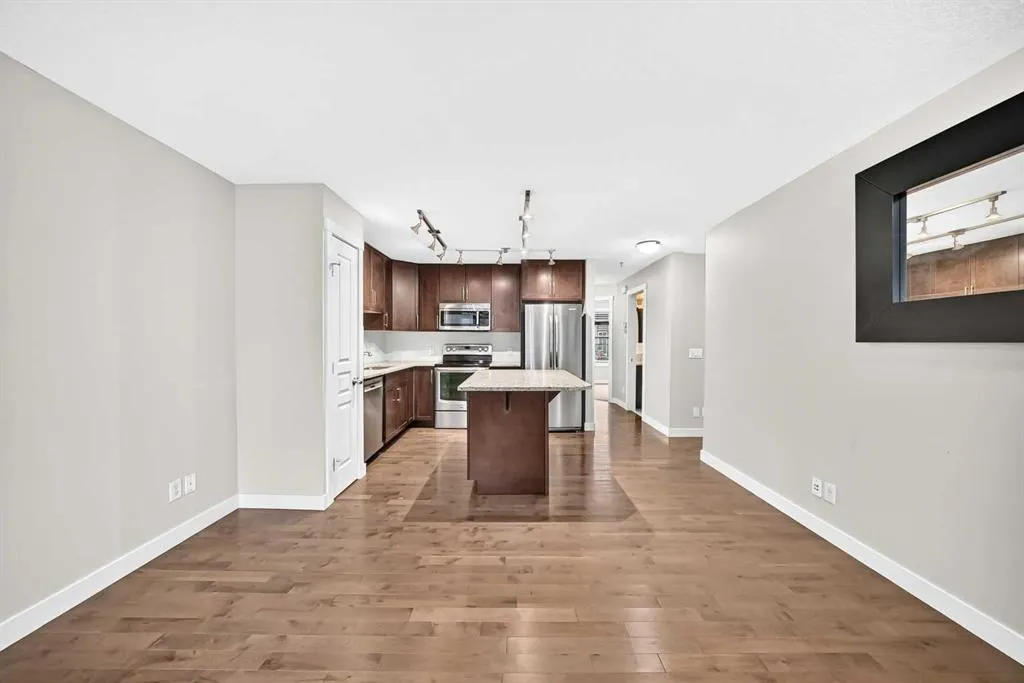 1042 Mckenzie Towne Villas SE