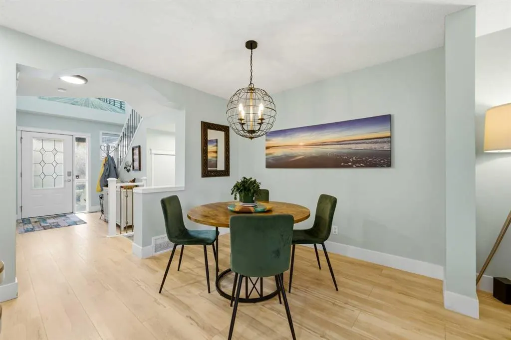 171 Prestwick Villas SE