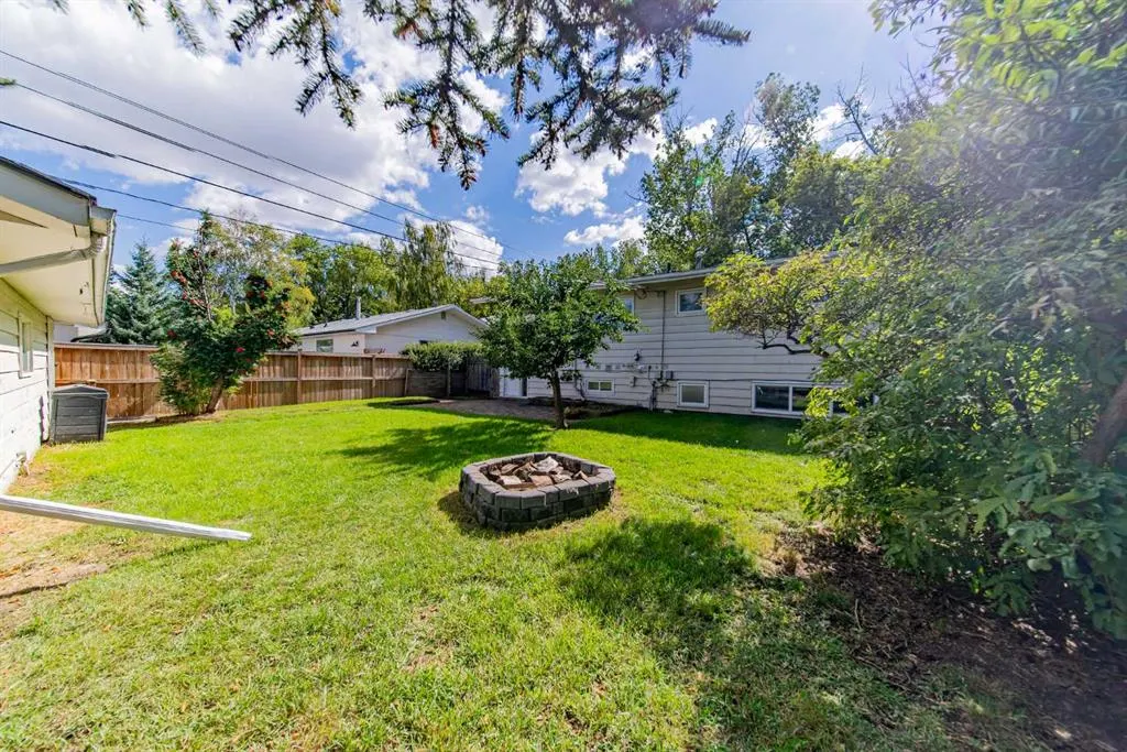 532 Willow Park Drive SE