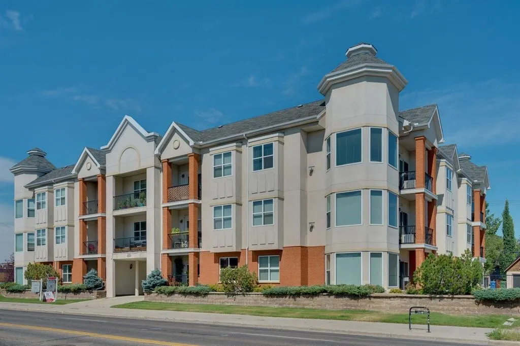 2134 Kensington Road NW #308