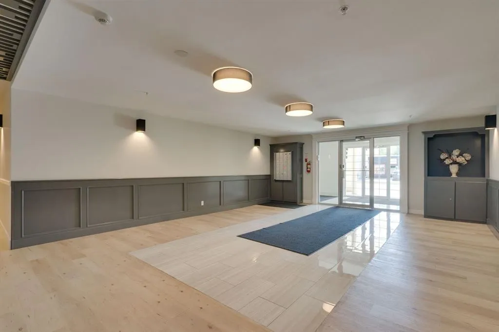 2134 Kensington Road NW #308