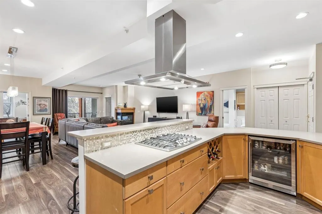 2134 Kensington Road NW #308