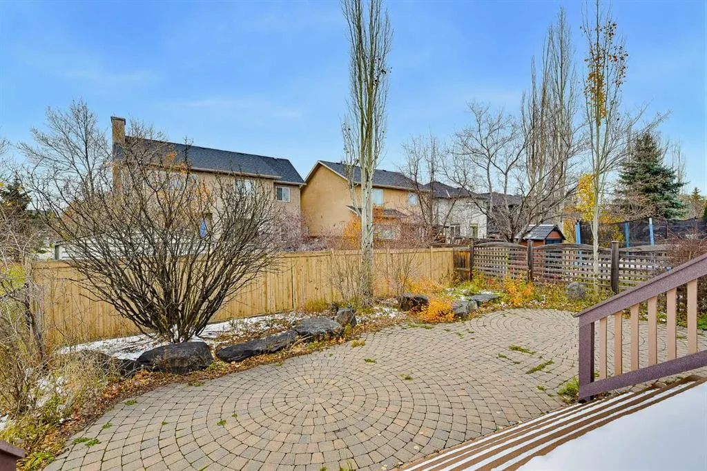 36 Evergreen Square SW