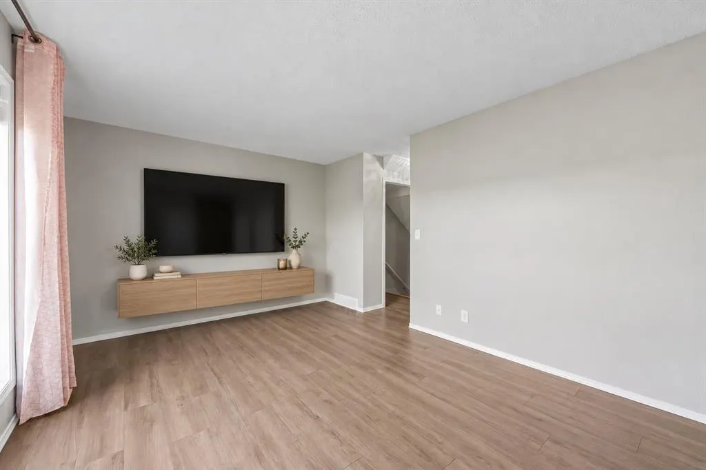 6100 4 Avenue NE #15