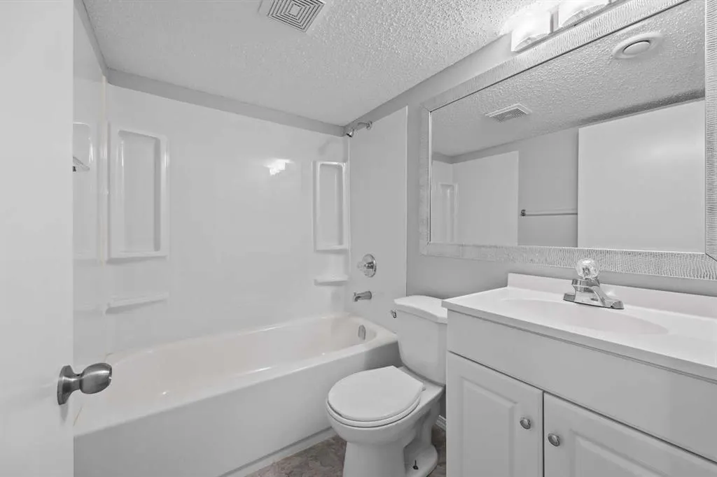 6100 4 Avenue NE #15