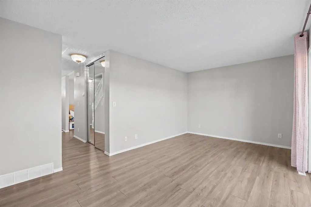 6100 4 Avenue NE #15
