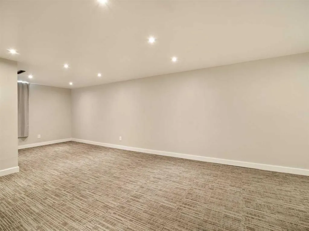 953 12 Street S