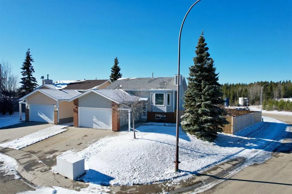 33 Assiniboine Drive