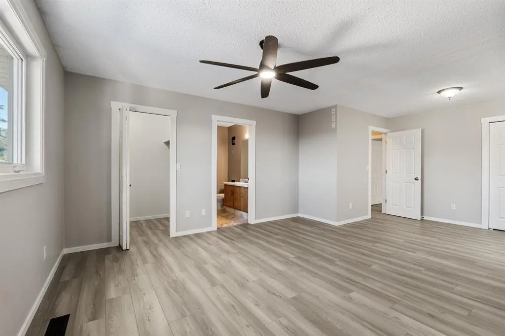 33 Assiniboine Drive