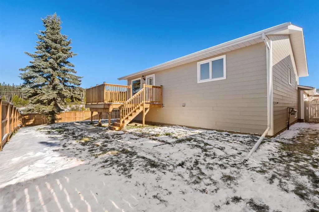 33 Assiniboine Drive
