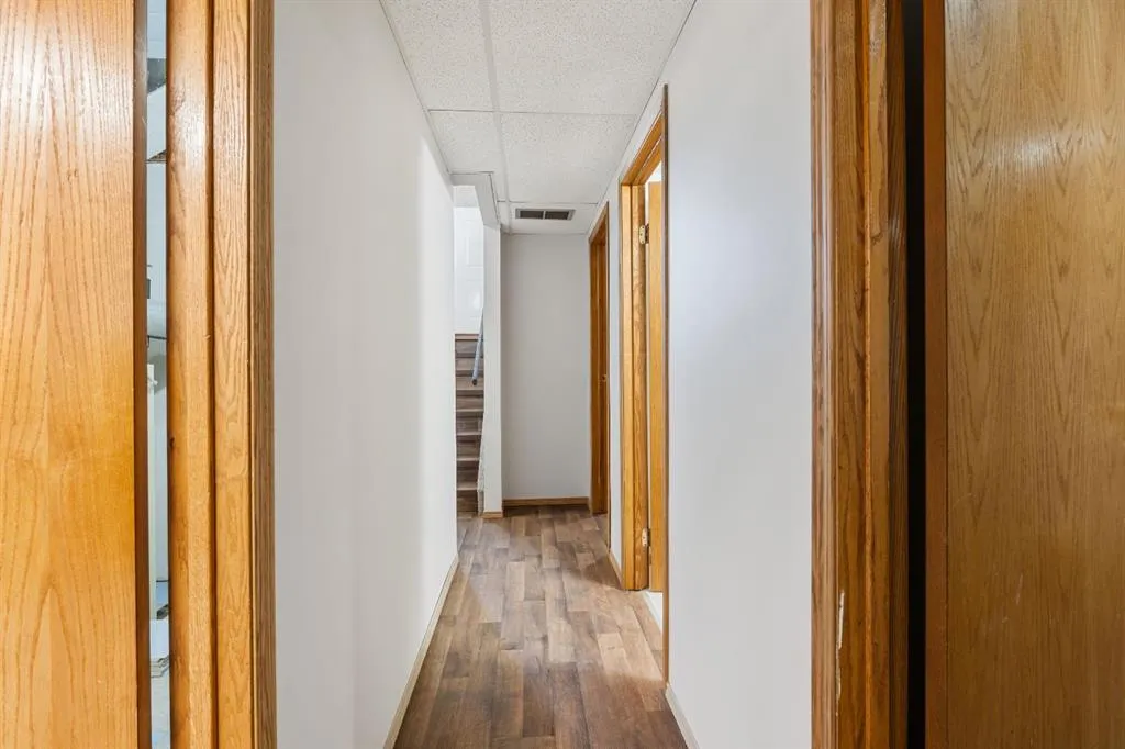 33 Assiniboine Drive