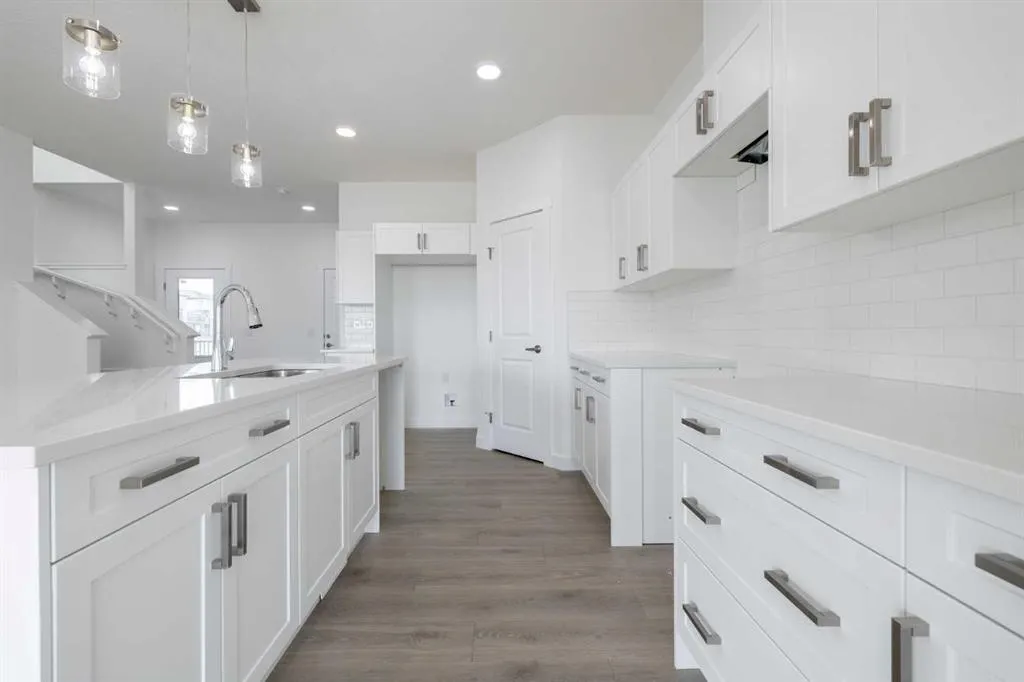 304 Edgefield Close