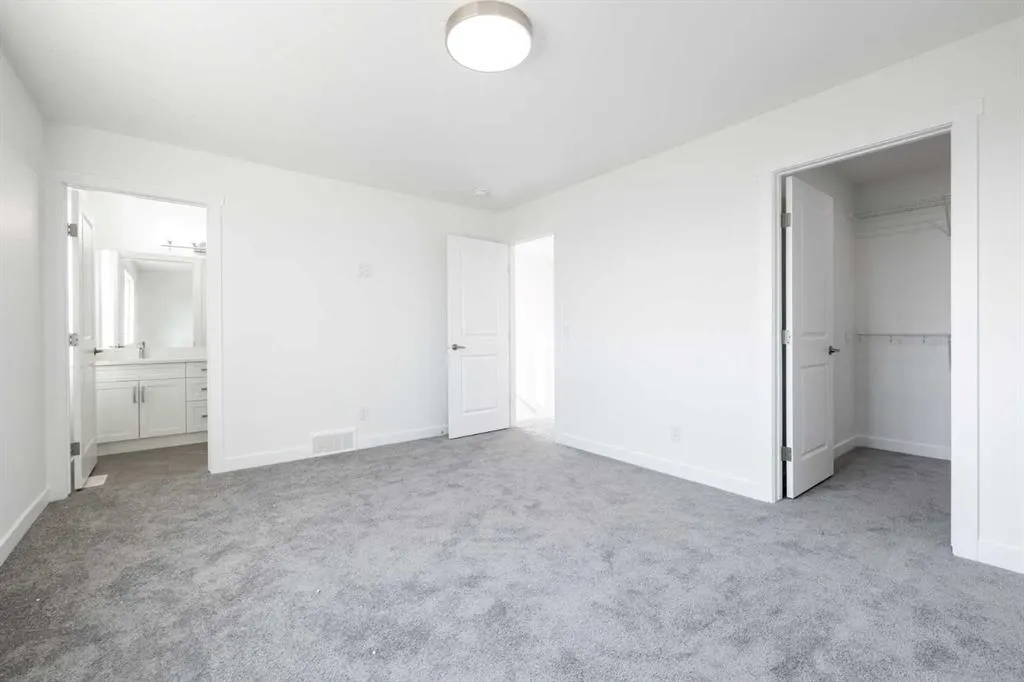 304 Edgefield Close