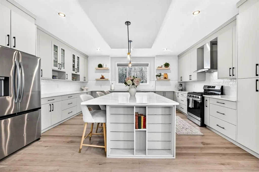 543 Rivercrest View