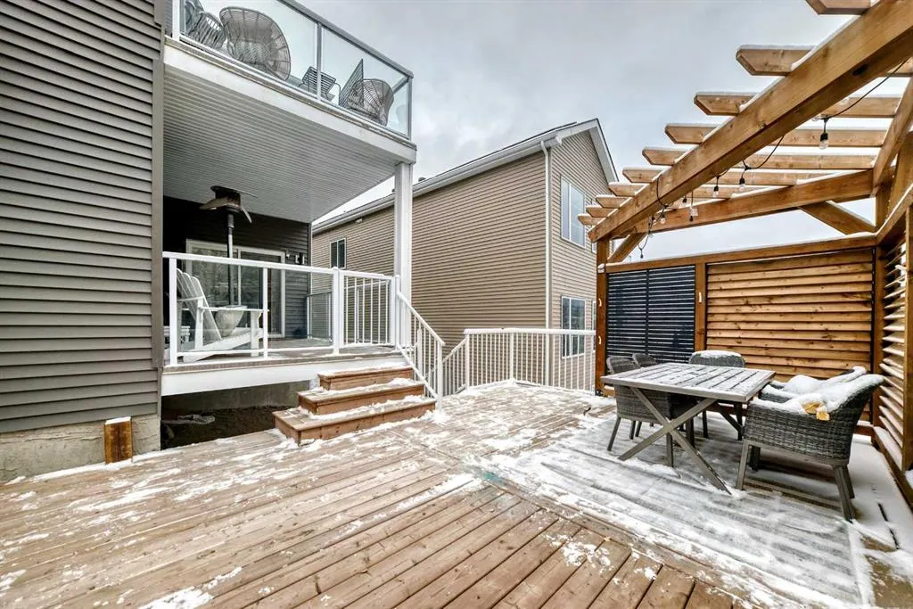 543 Rivercrest View