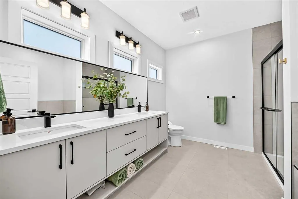 543 Rivercrest View