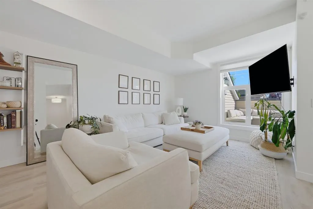 128 West Springs Road SW