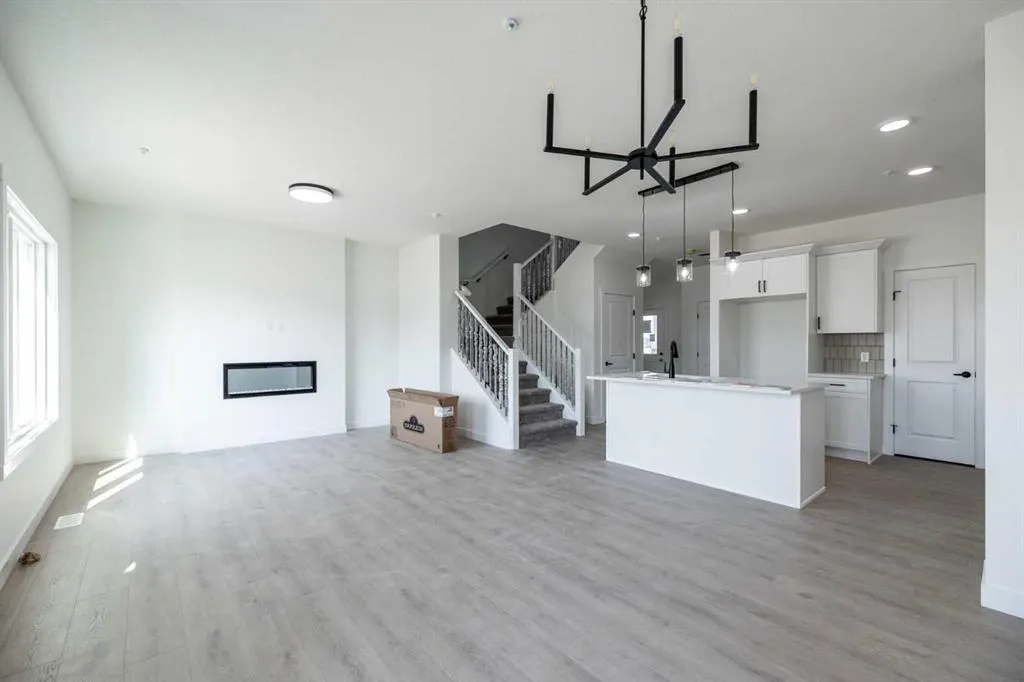 385 Sora Park SE