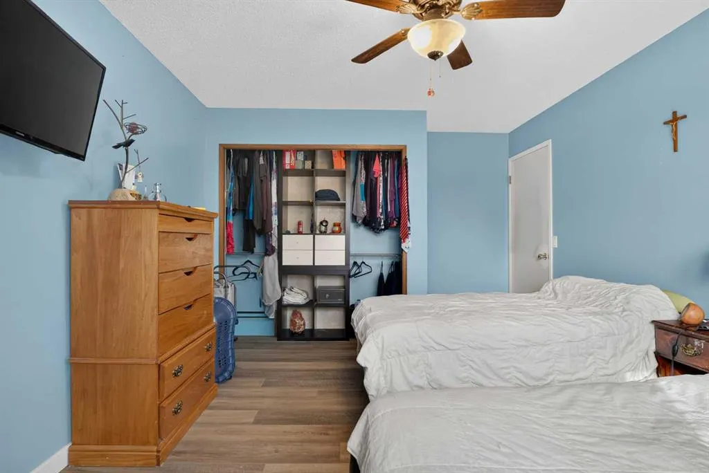1051 Abbeydale Drive NE