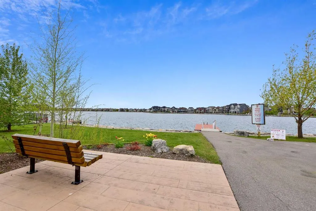 100 Auburn Meadows Manor SE #116