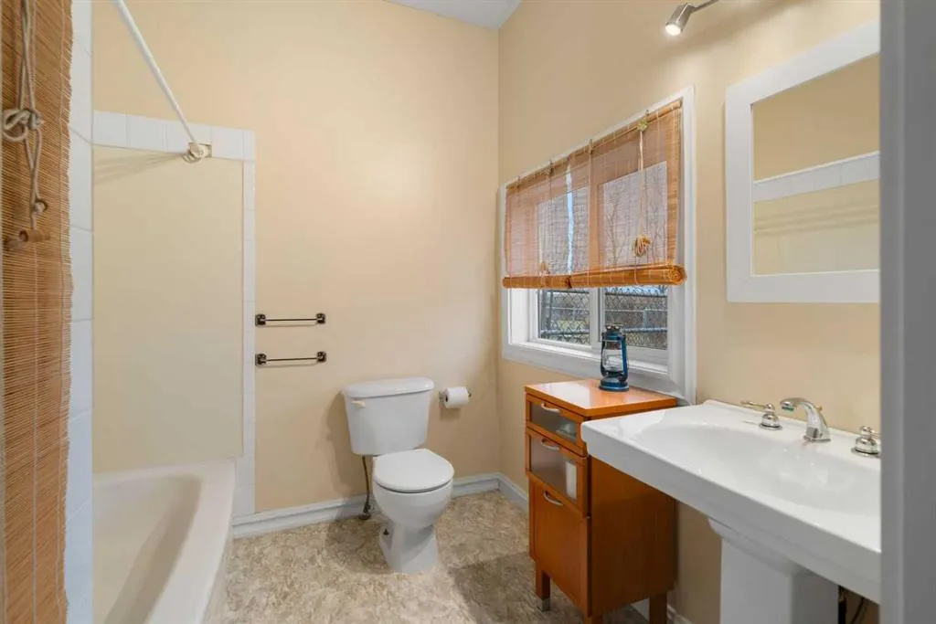 255026 Range Road 241