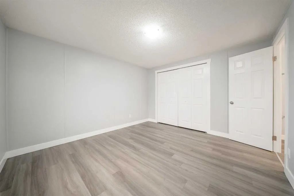 6220 17 Avenue SE #215