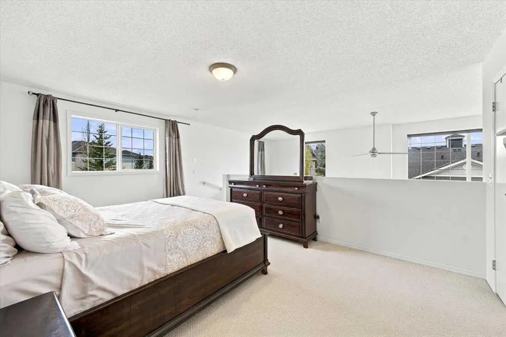 619 Country Village Cape NE
