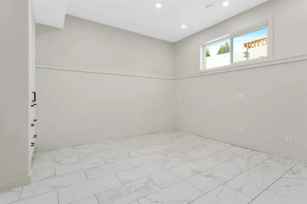 37 Valmont Street