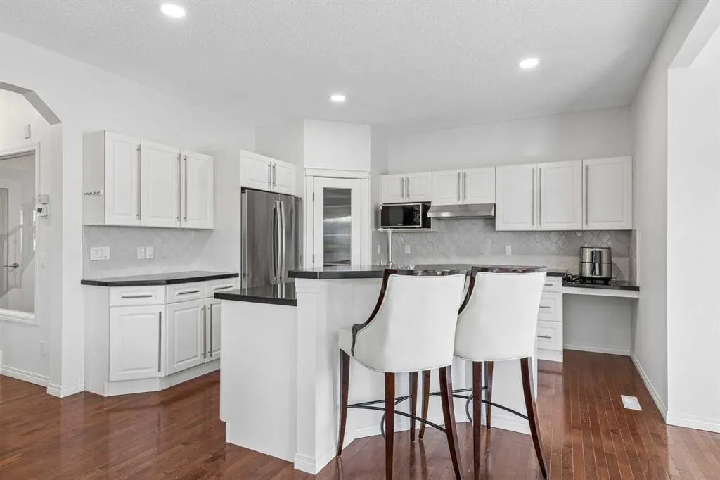 142 Kincora Point NW
