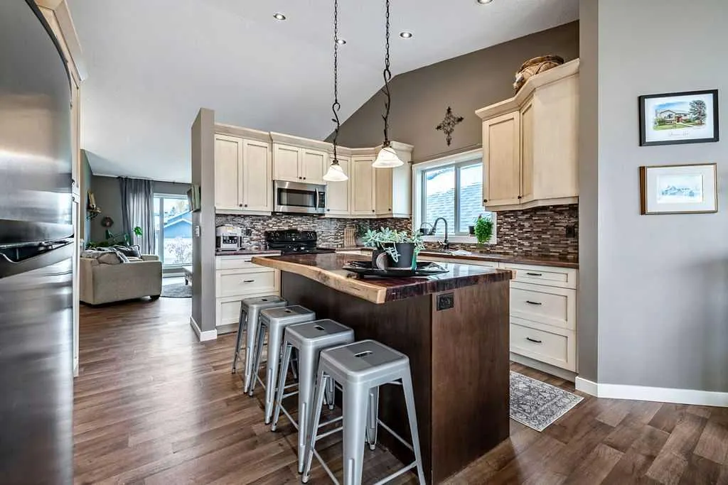48 Cimarron Hill